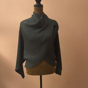 Elegant Dark Green Women's Sweater